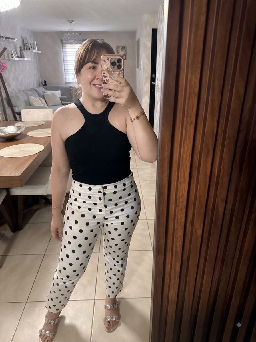 Pantalón lunares